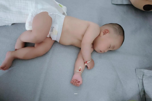 白山两岁宝宝身高体重标准